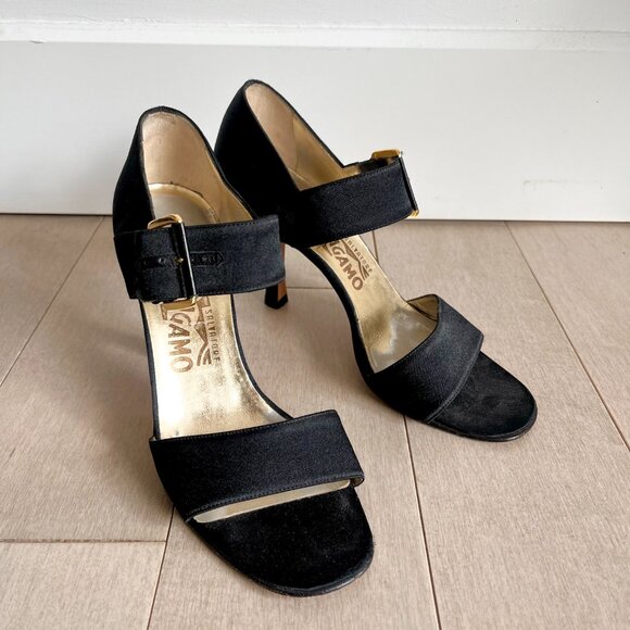 Salvatore Ferragamo Designer Vintage Black Velvet Heels - Picture 12 of 14